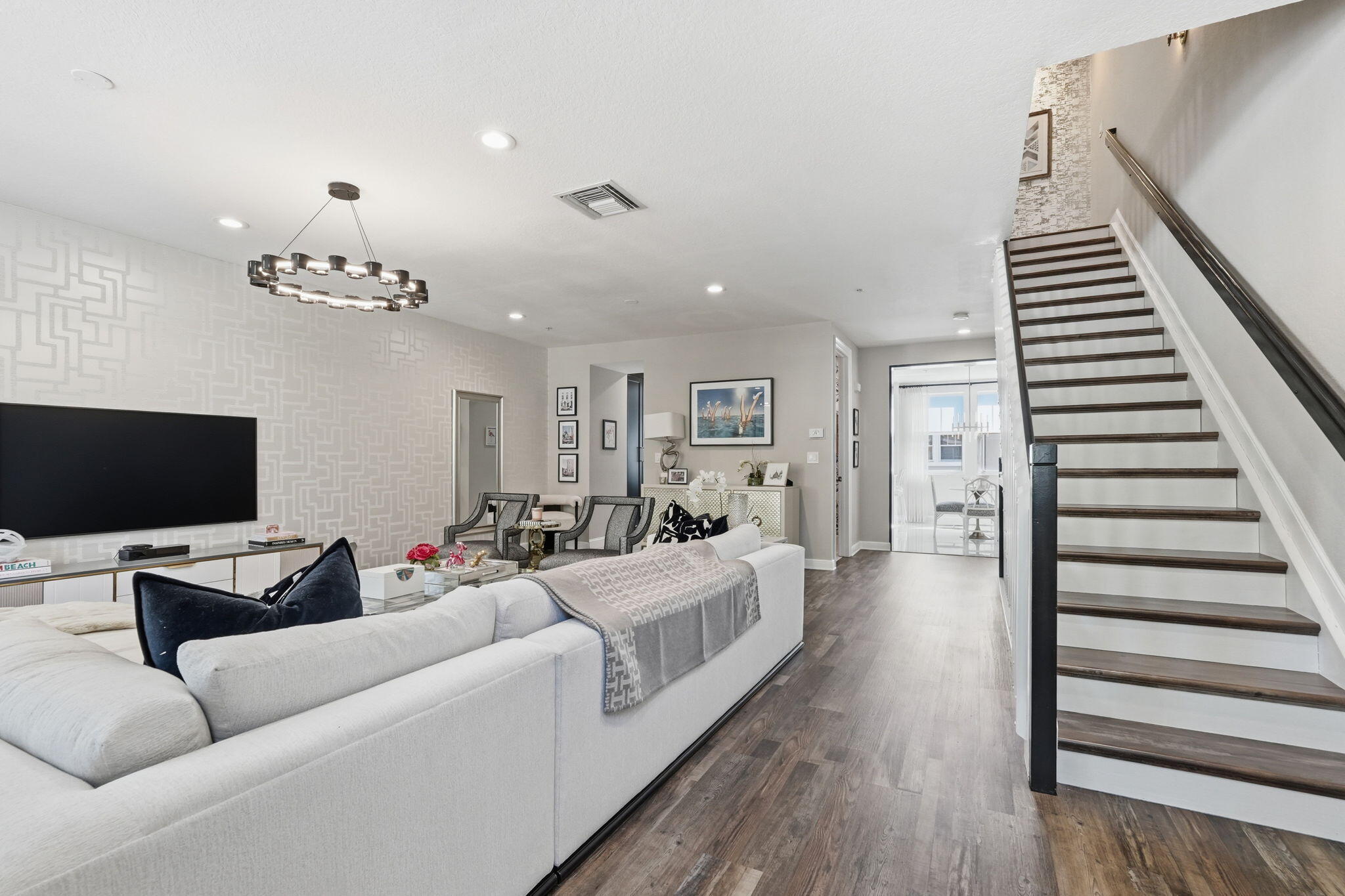 CITYSIDE CONDO - Residential