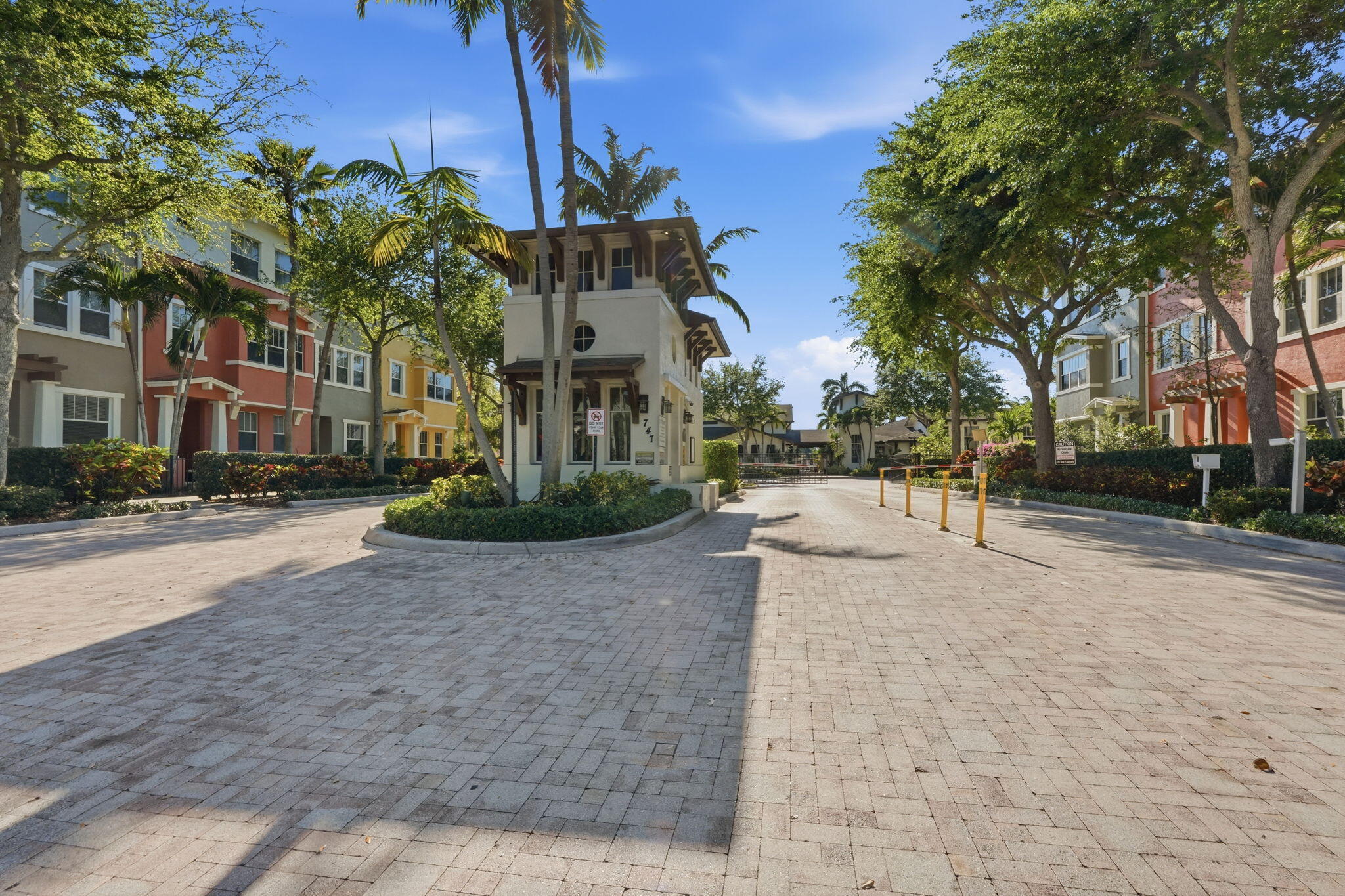 CITYSIDE CONDO - Residential