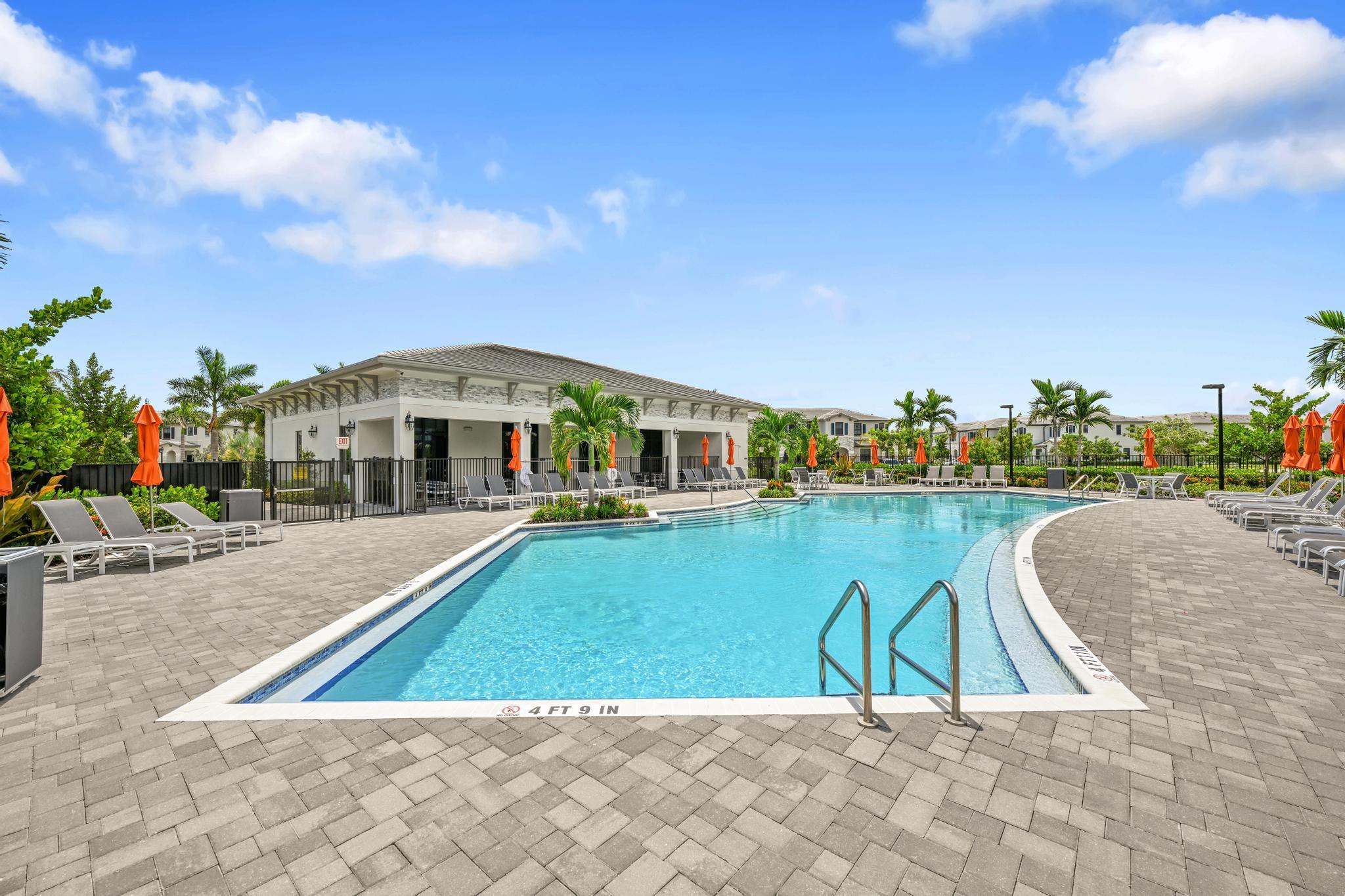 PINE ISLE - Residential