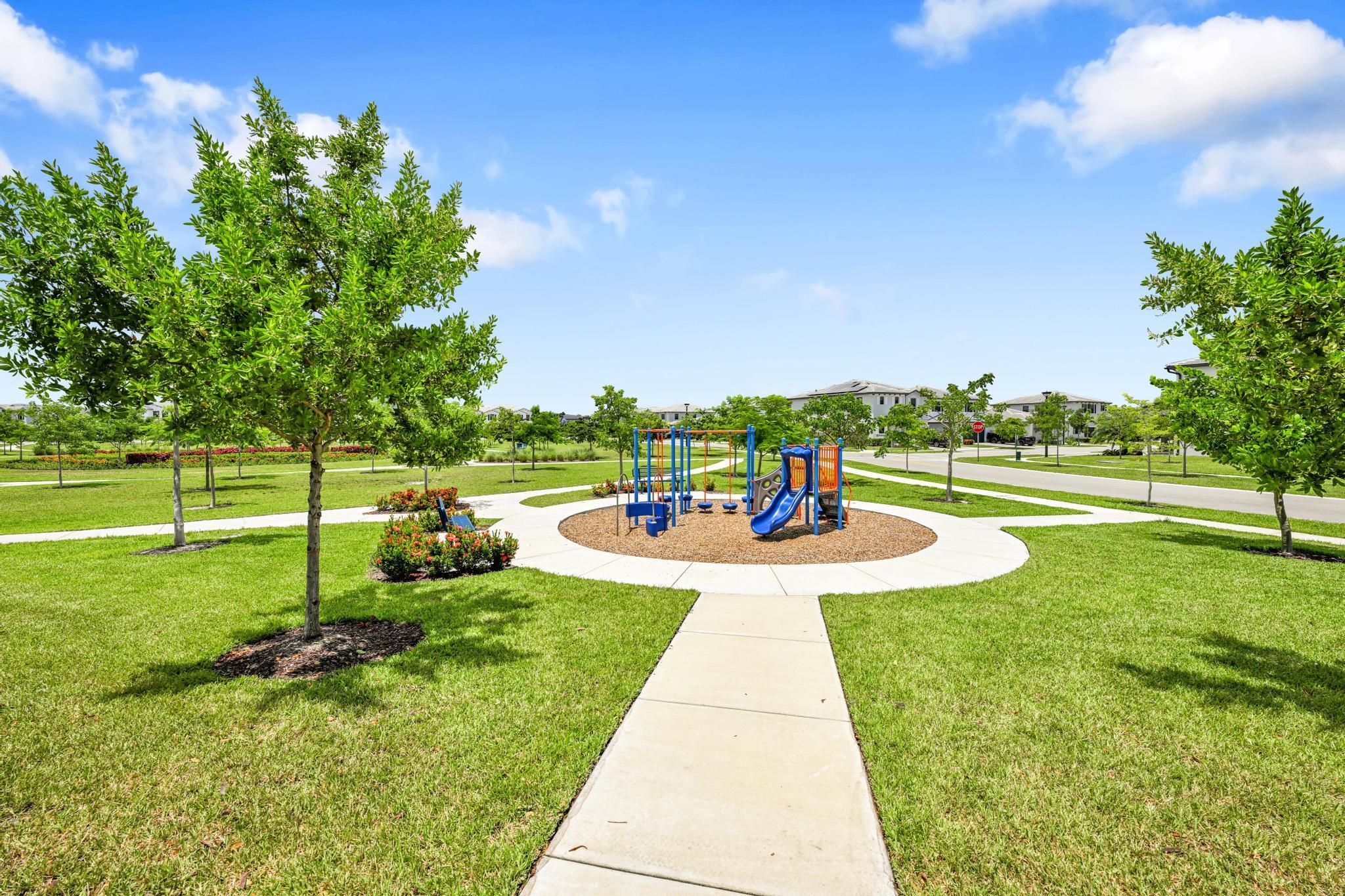 PINE ISLE - Residential