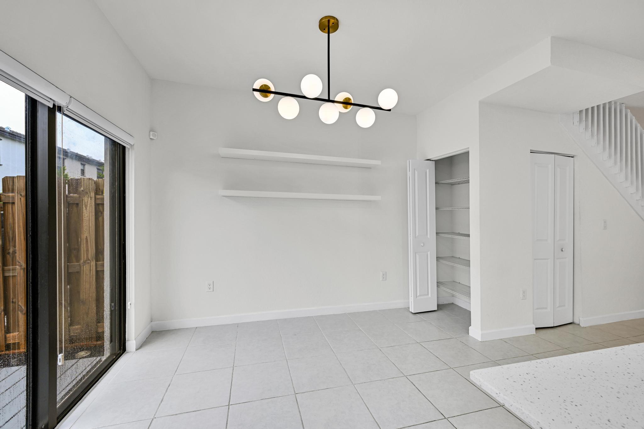 PINE ISLE - Residential