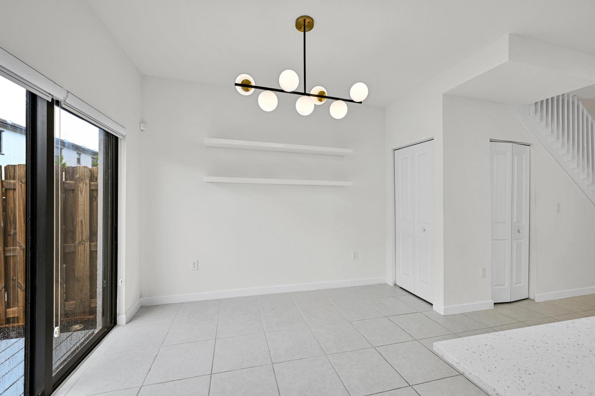 PINE ISLE - Residential