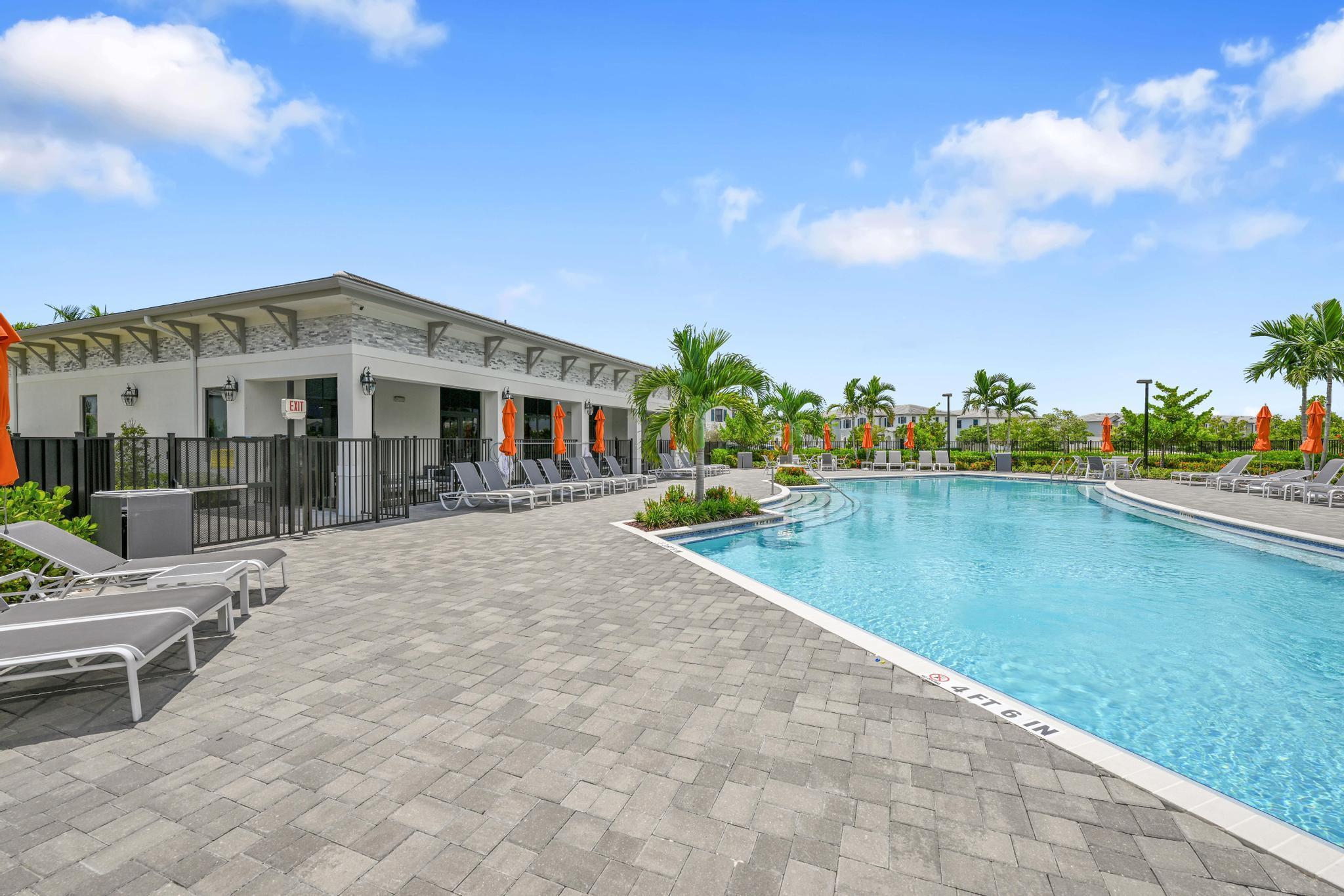 PINE ISLE - Residential