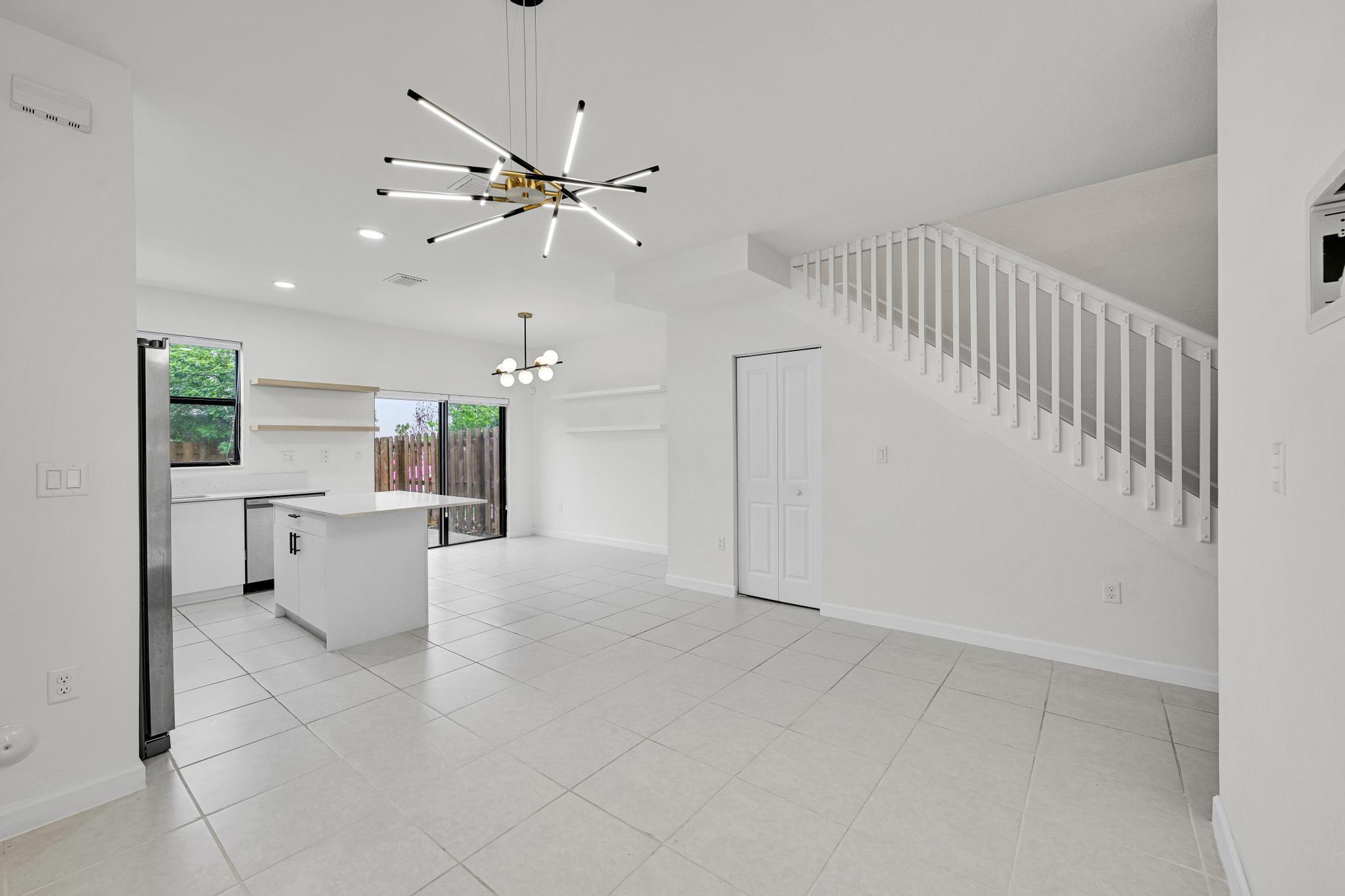 PINE ISLE - Residential