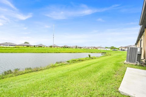 Tiny photo for 1623 Merriment Way, Fort Pierce, FL 34947 (MLS # B26037299)