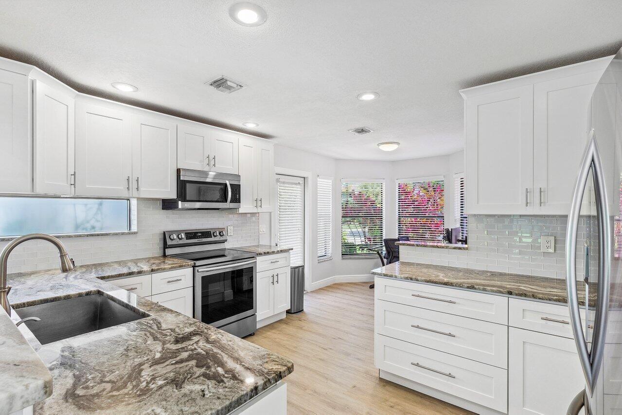 TRACT G OF MISSION BAY - Residential Lease