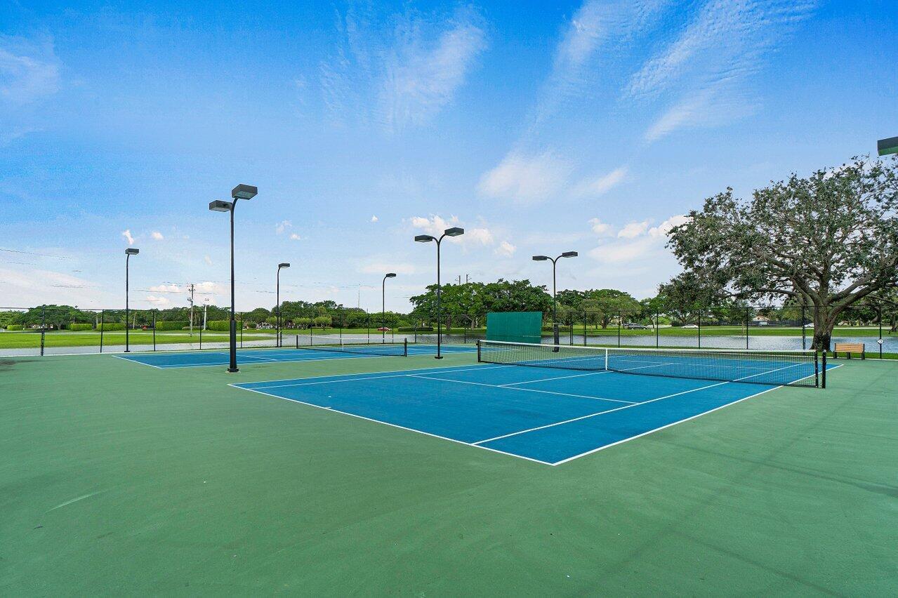 TRACT G OF MISSION BAY - Residential Lease