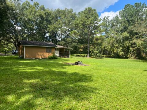 A home in Middleburg