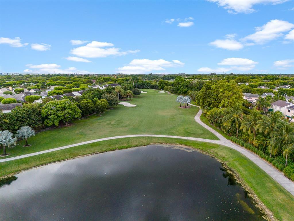 DORAL LAKES - Residential