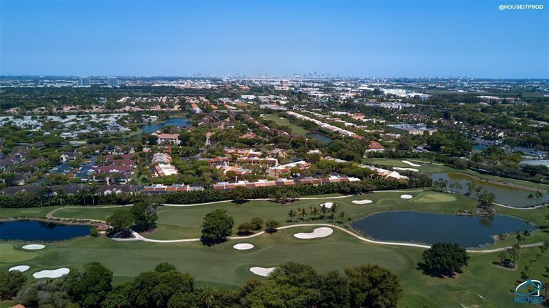 DORAL LAKES - Residential