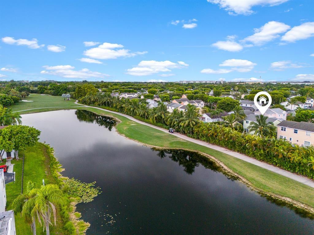 DORAL LAKES - Residential