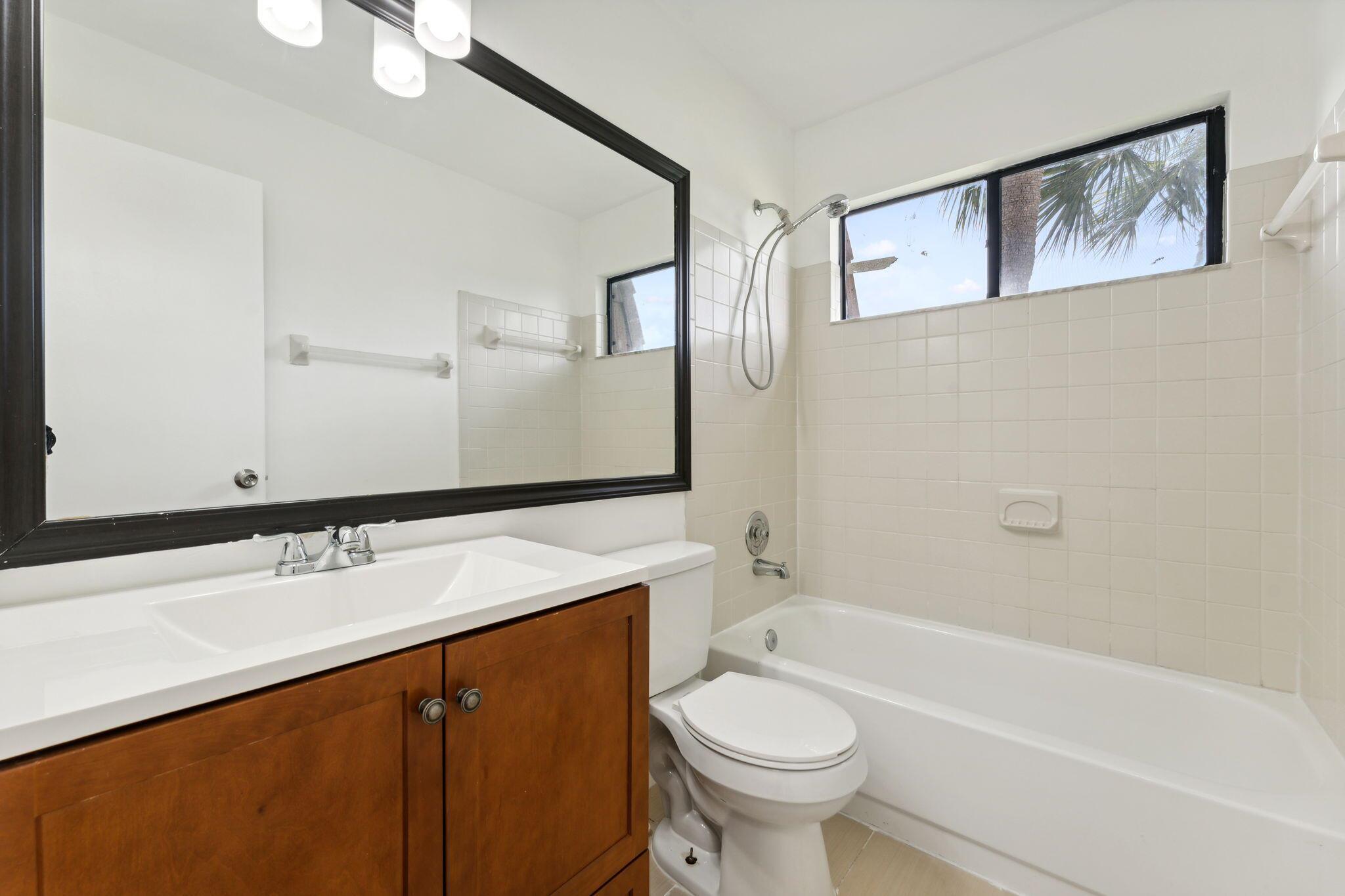 LAKE COLONY PH II - Residential