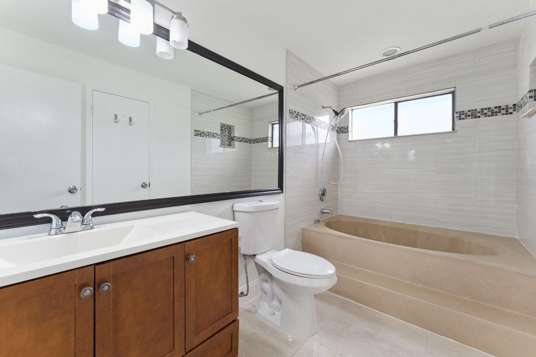 LAKE COLONY PH II - Residential