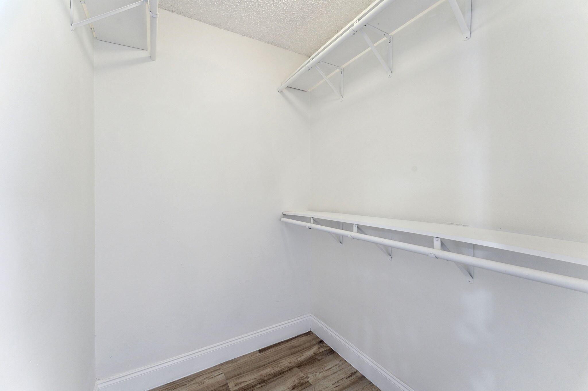 LAKE COLONY PH II - Residential