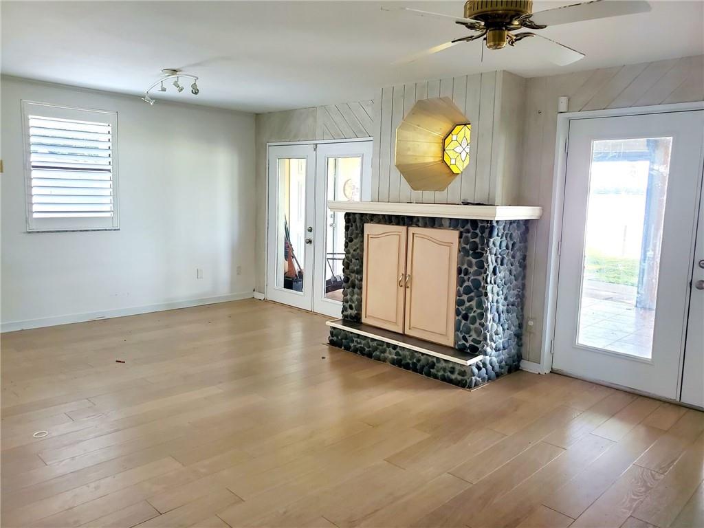 Lake Francis East - Residential