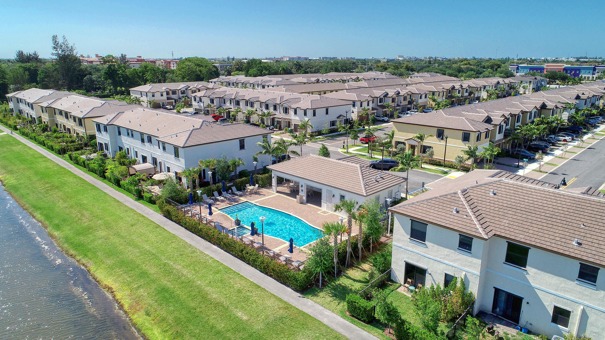 TROTTERS CHASE - Residential