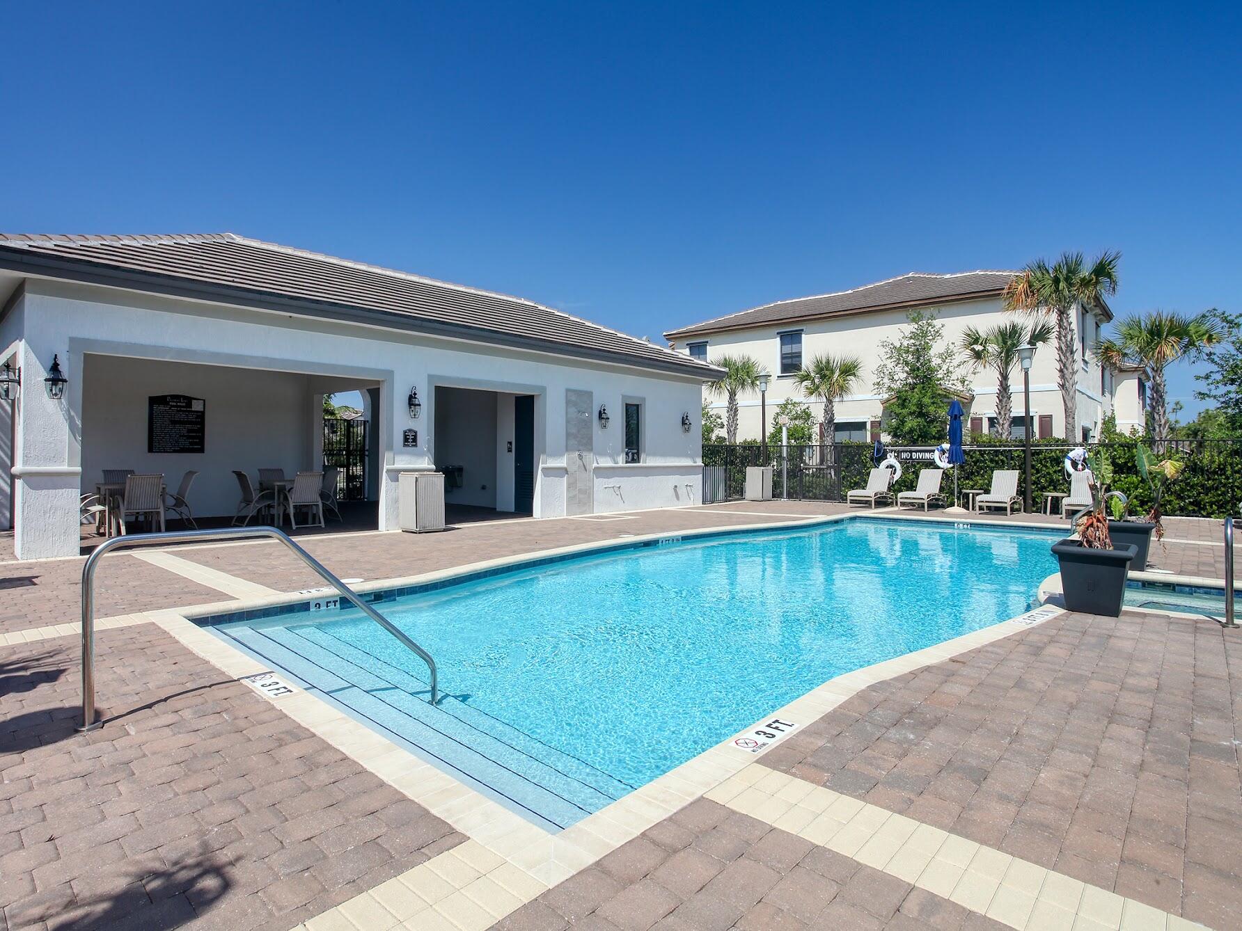 TROTTERS CHASE - Residential