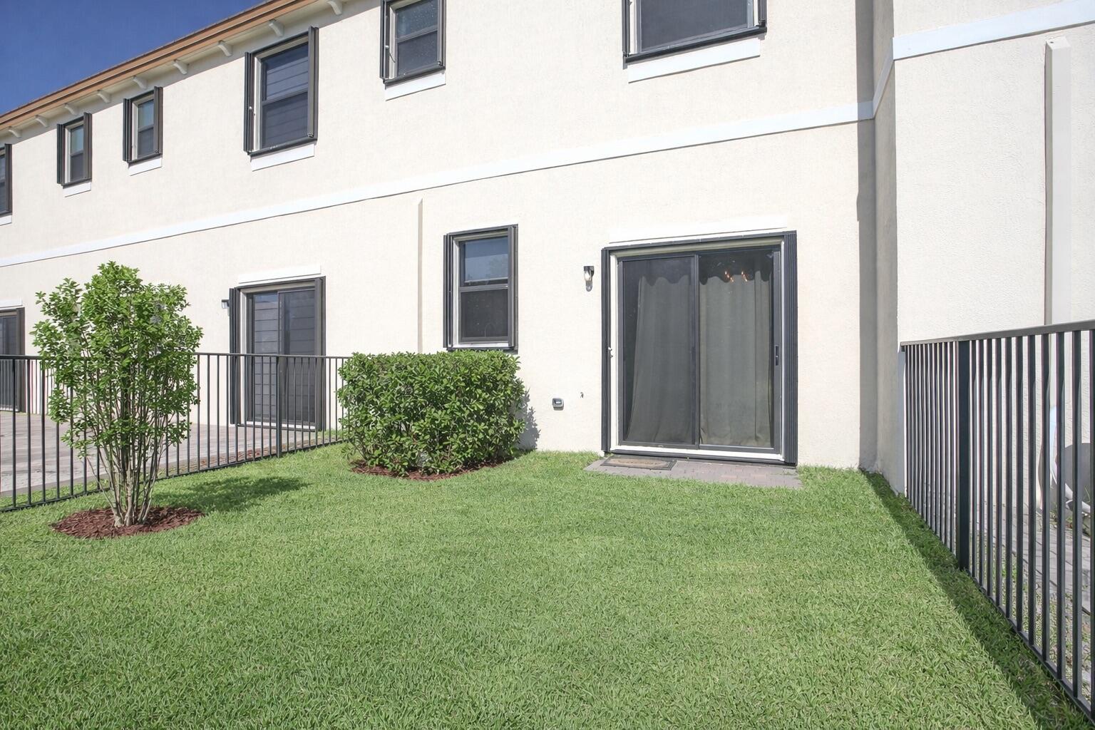 TROTTERS CHASE - Residential