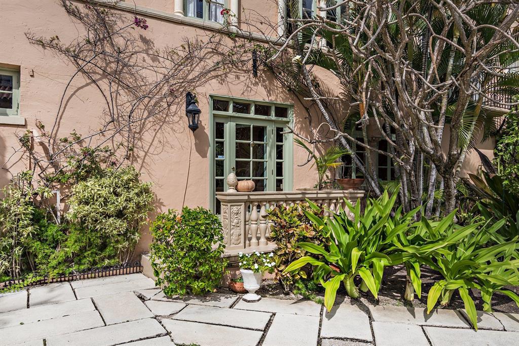 Warden House - Residential