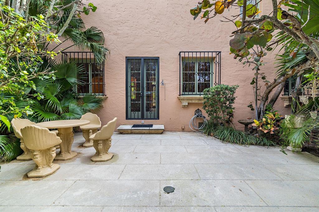 Warden House - Residential