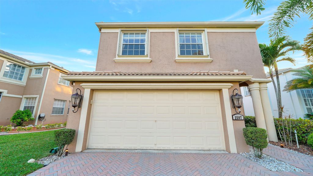 Photo of 2507 Glendale Drive, Royal Palm Beach, FL 33411 (MLS # R10978891)