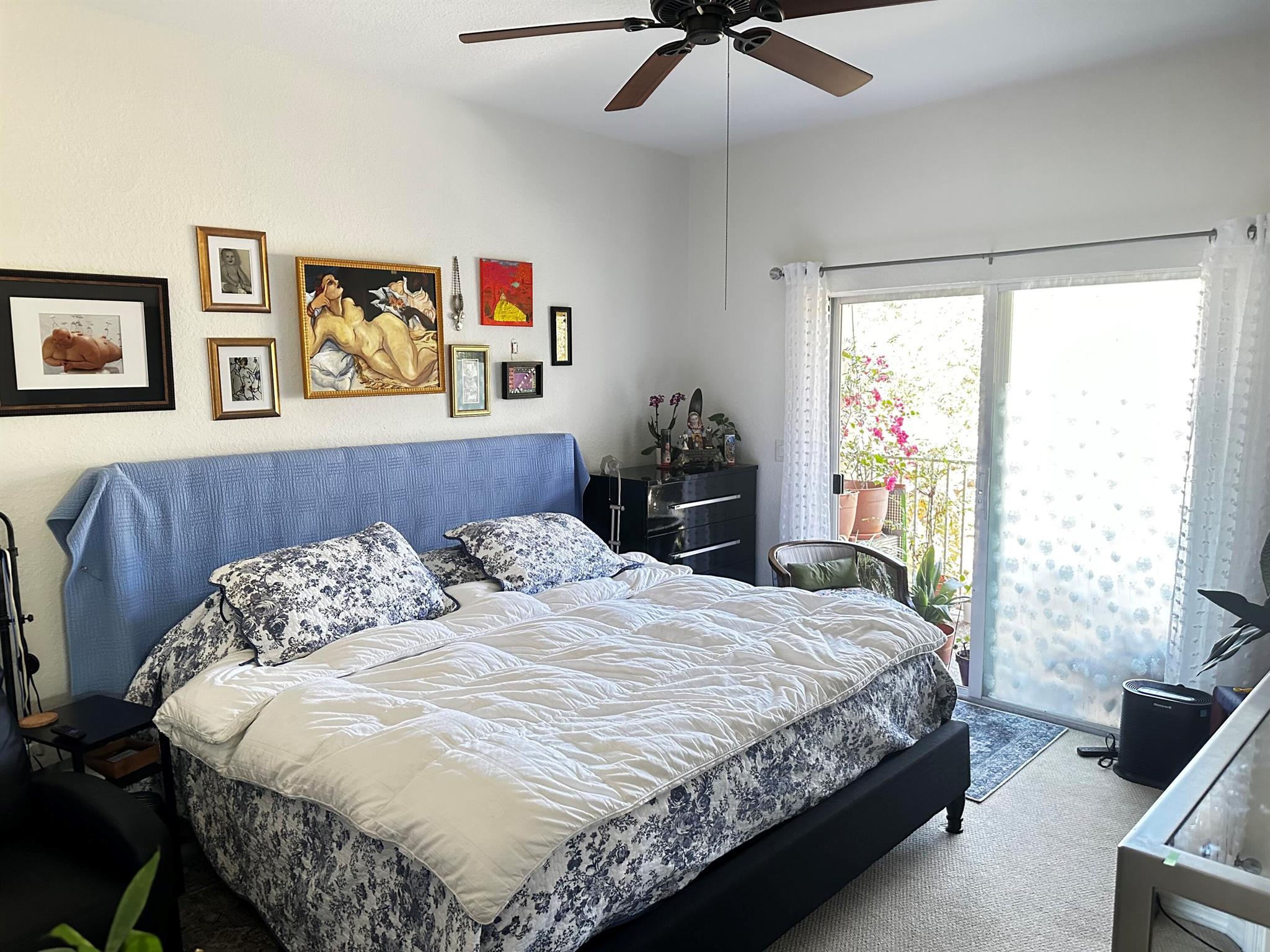 LEXINGTON LAKES - Residential