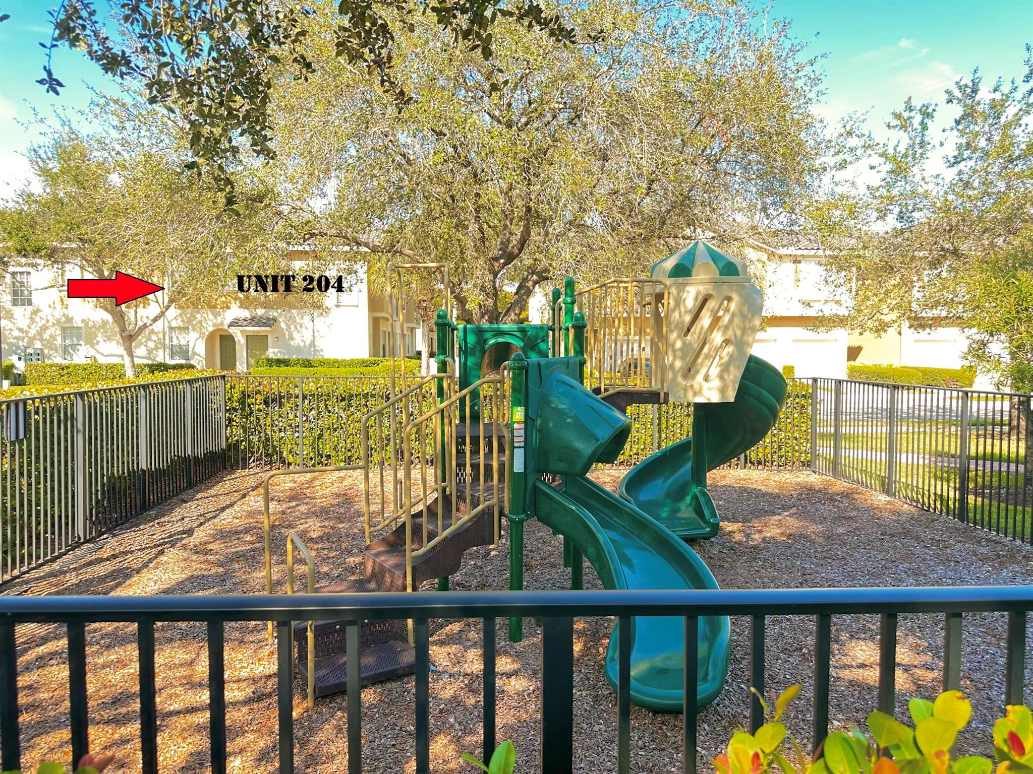 LEXINGTON LAKES - Residential