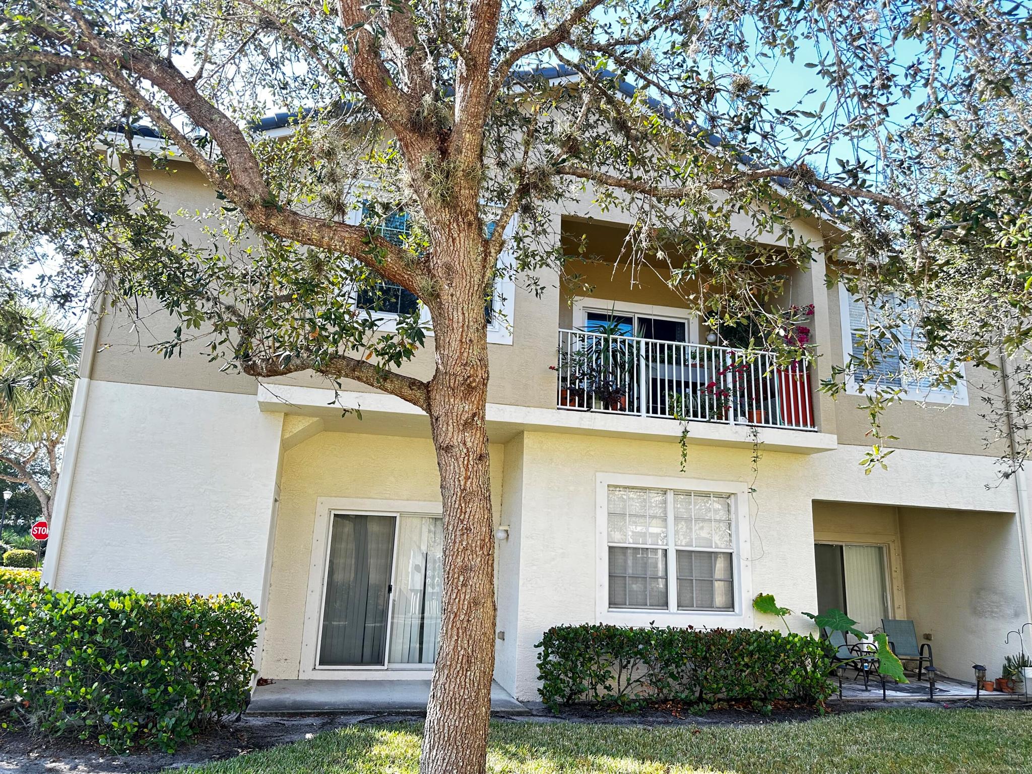 LEXINGTON LAKES - Residential