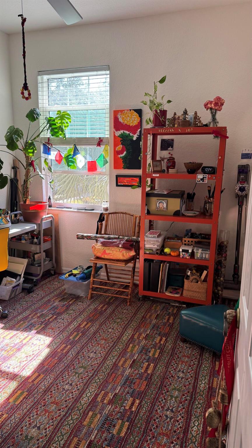 LEXINGTON LAKES - Residential