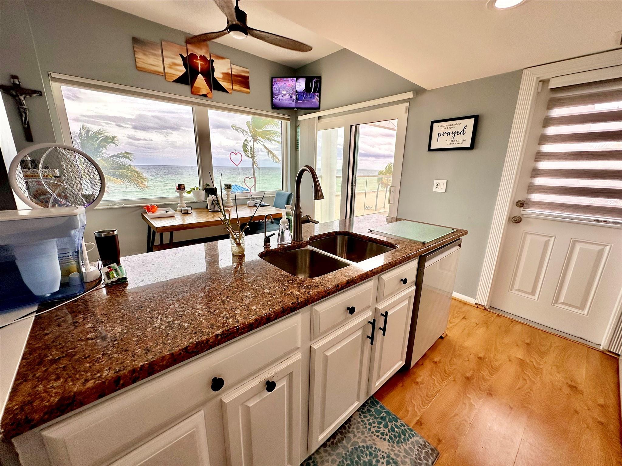 Windswept Club Condo - Residential Lease