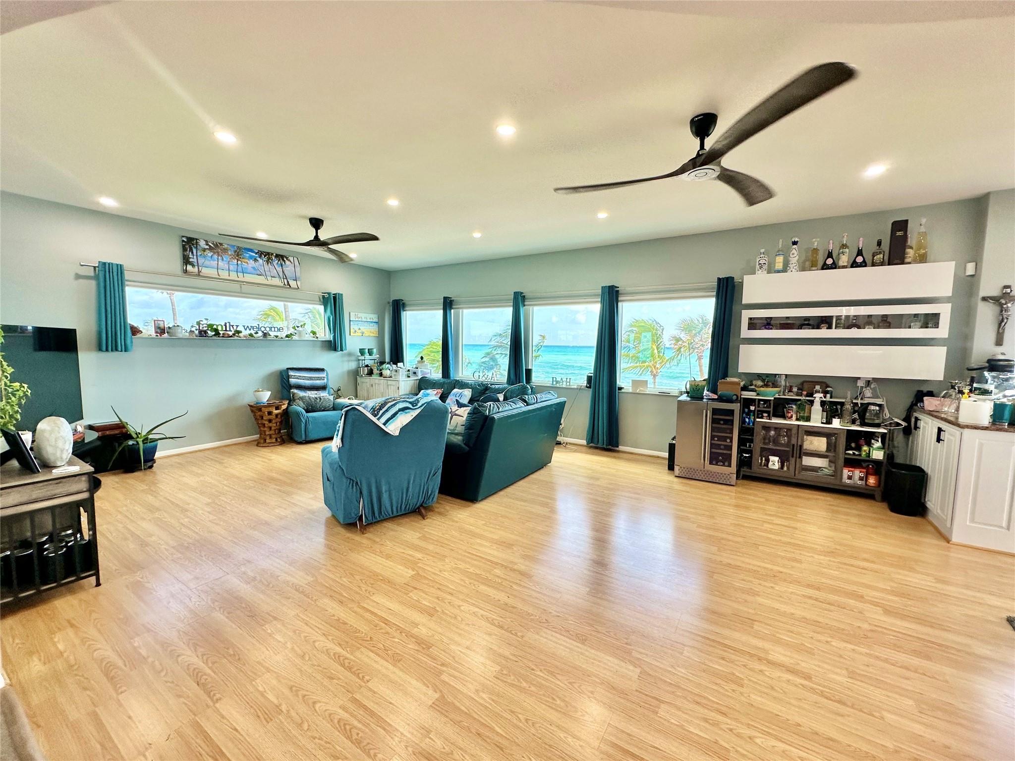 Windswept Club Condo - Residential Lease