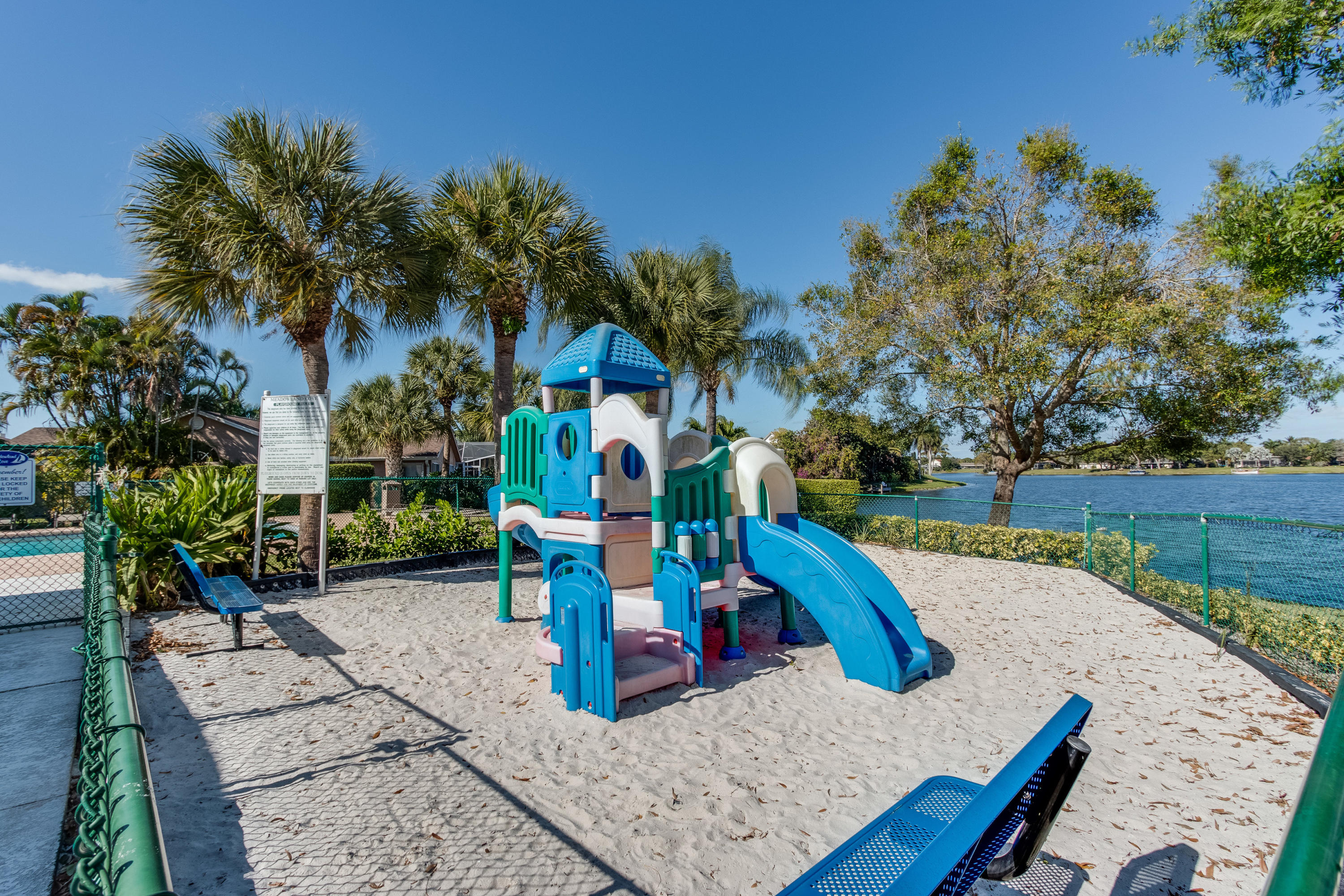 MEADOWLAND COVE 2 OF WELLINGTON - Residential