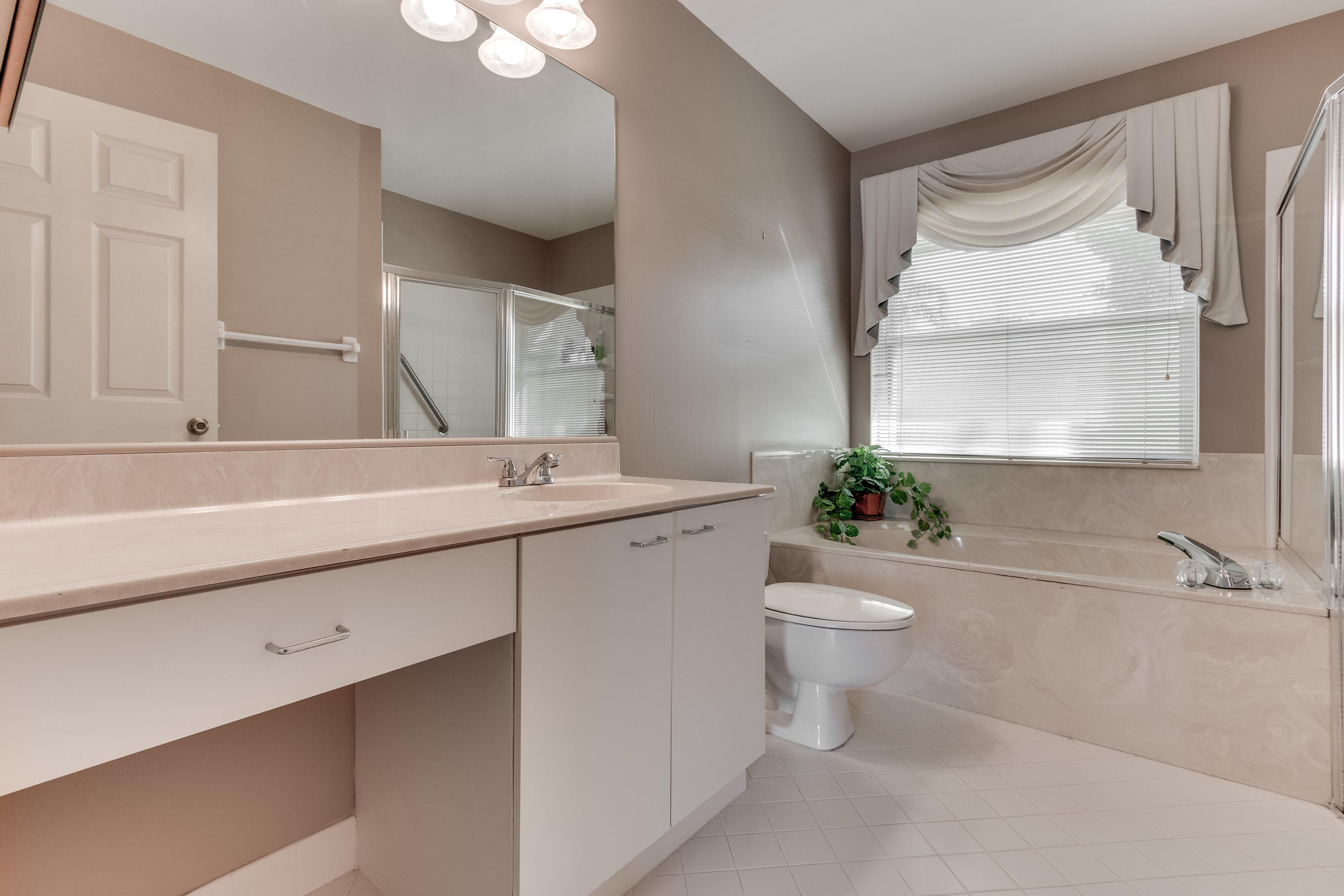 MEADOWLAND COVE 2 OF WELLINGTON - Residential