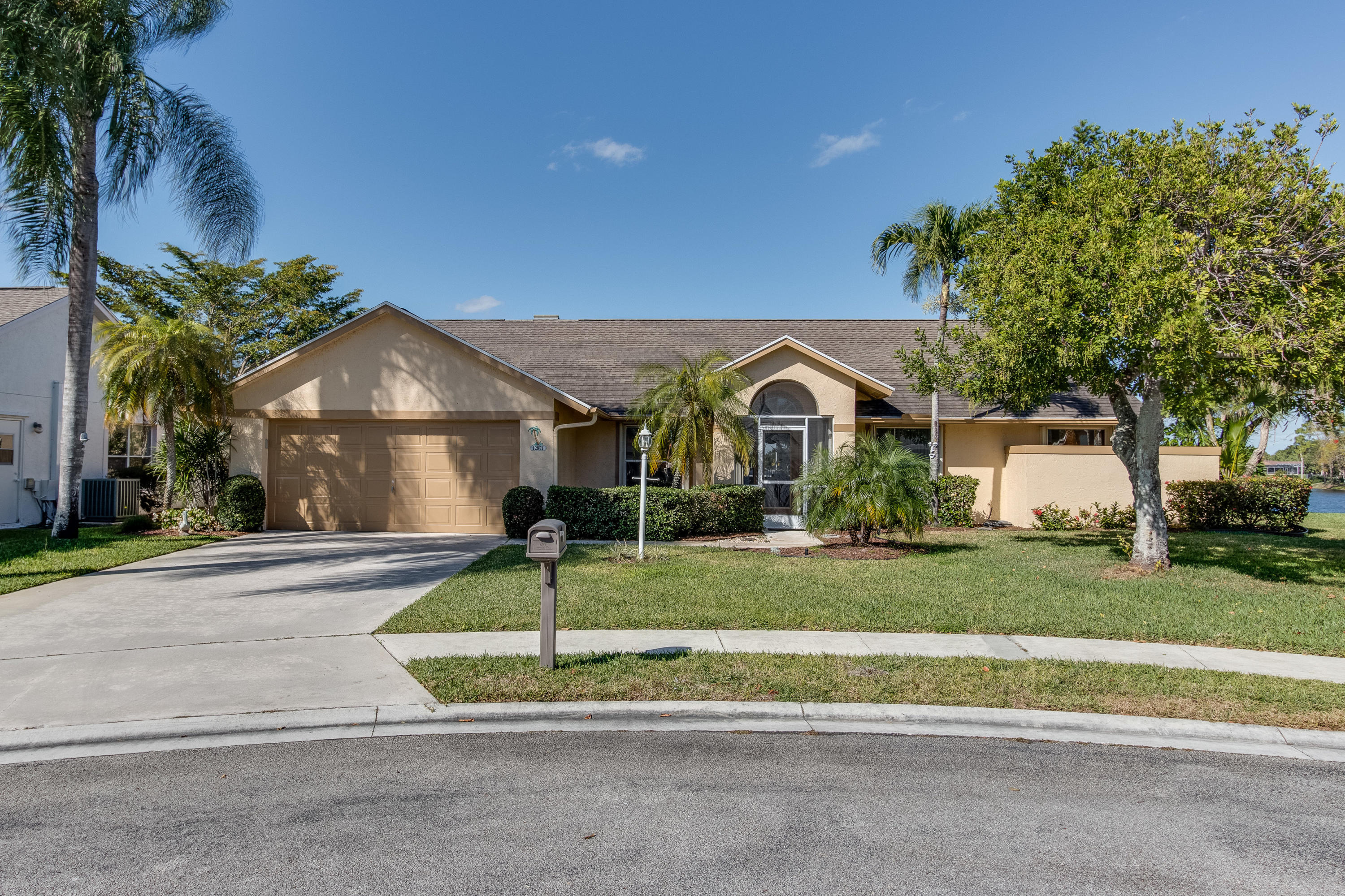 MEADOWLAND COVE 2 OF WELLINGTON - Residential