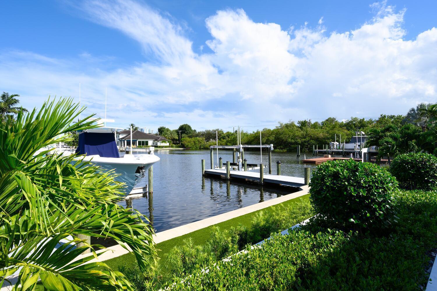 PIRATES COVE - Residential