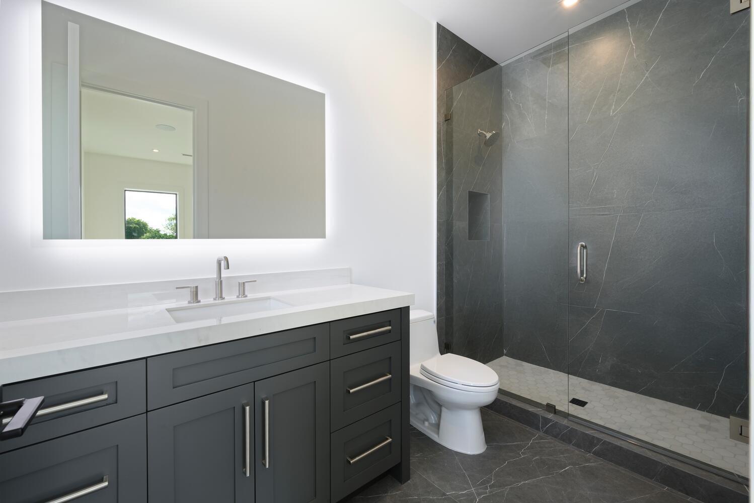 PIRATES COVE - Residential