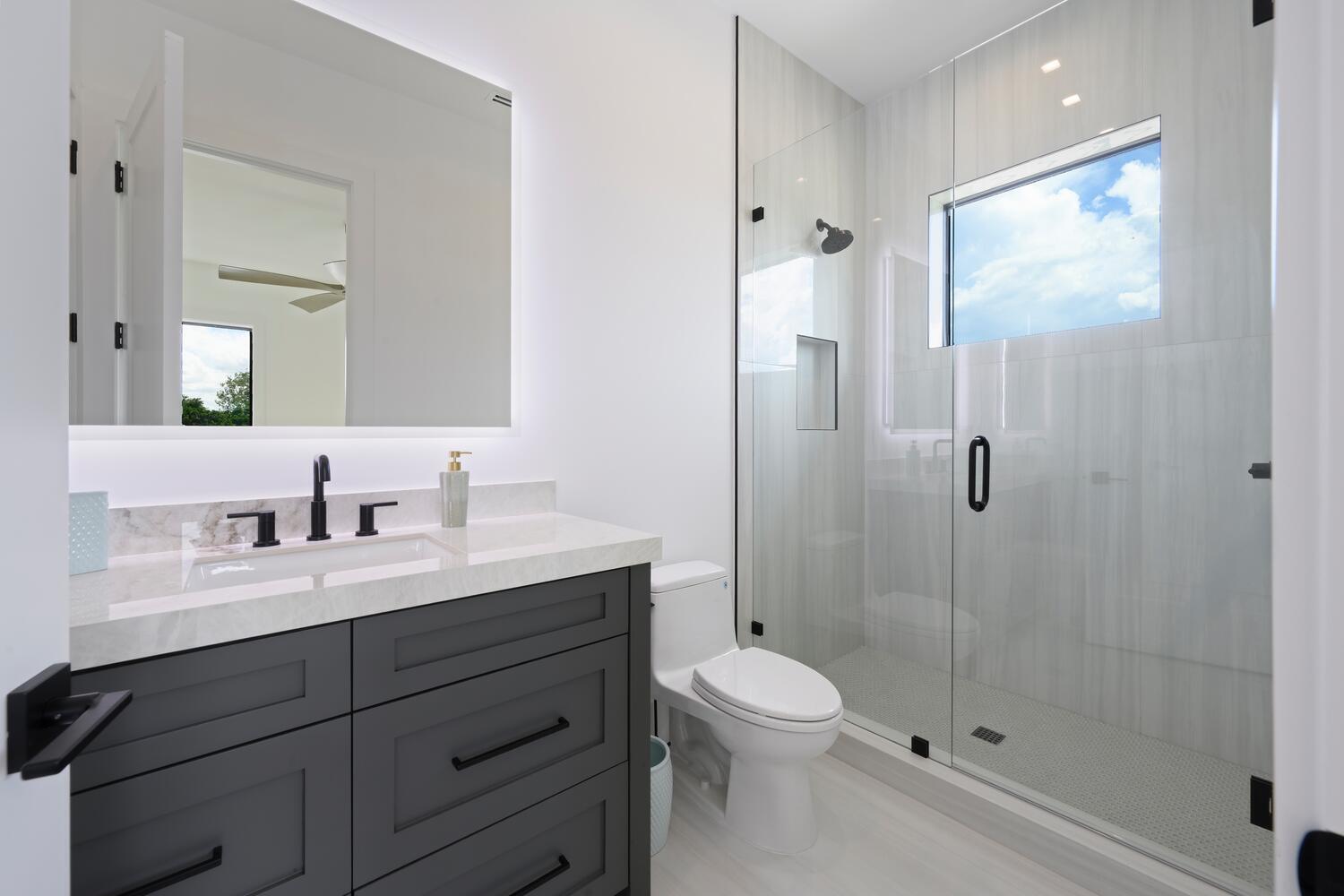 PIRATES COVE - Residential