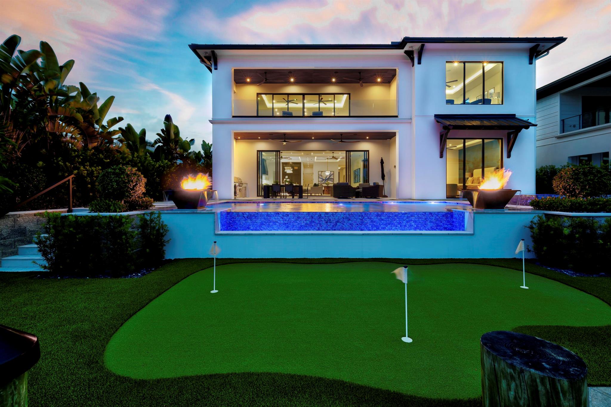 PIRATES COVE - Residential