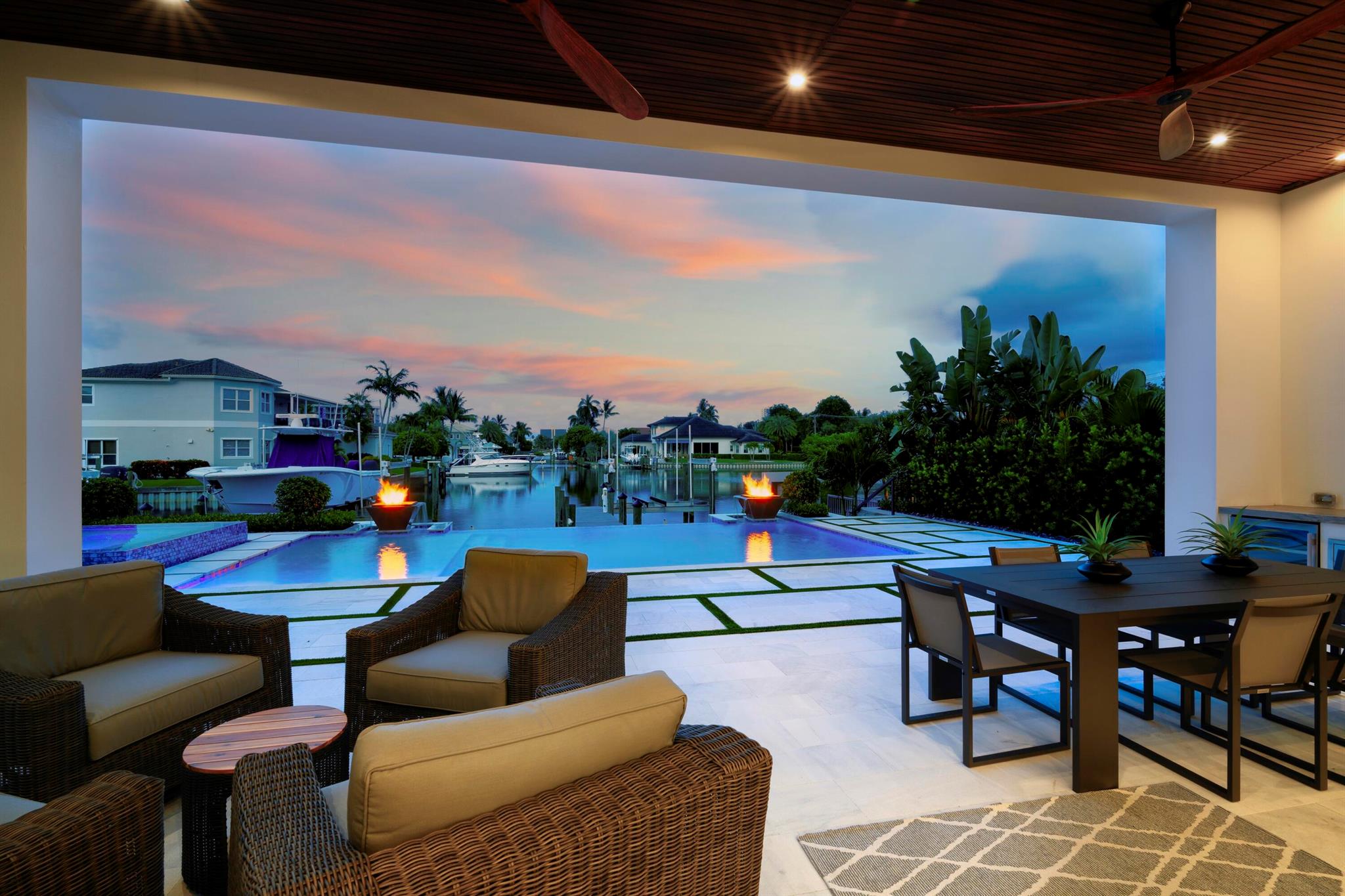 PIRATES COVE - Residential