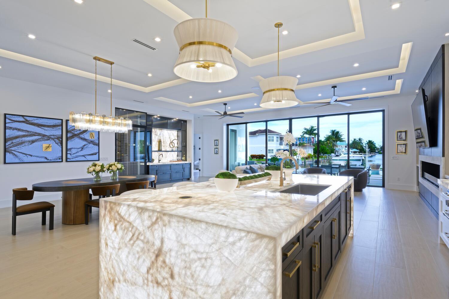 PIRATES COVE - Residential