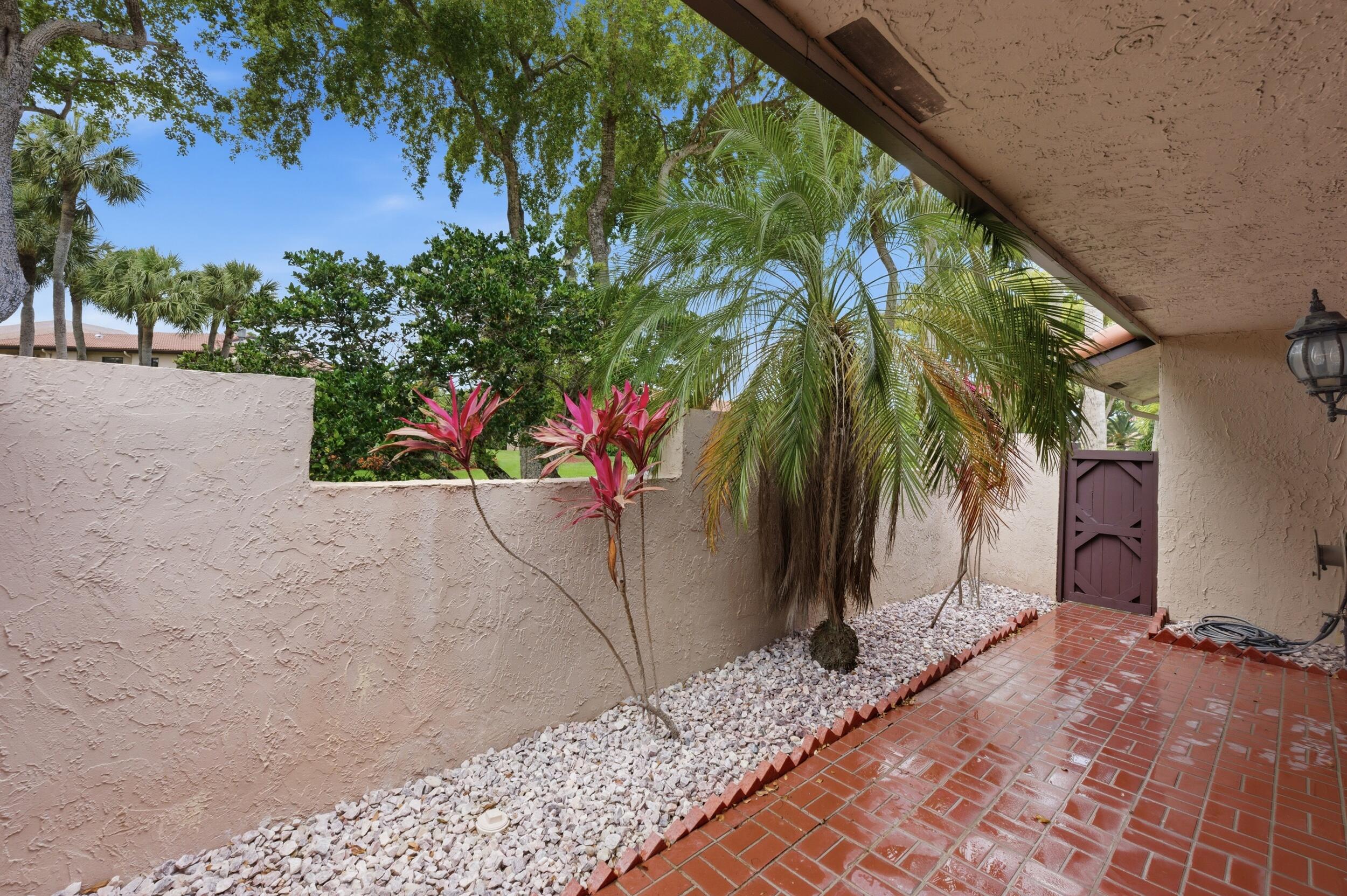 PINES OF BOCA LAGO CONDO - Residential