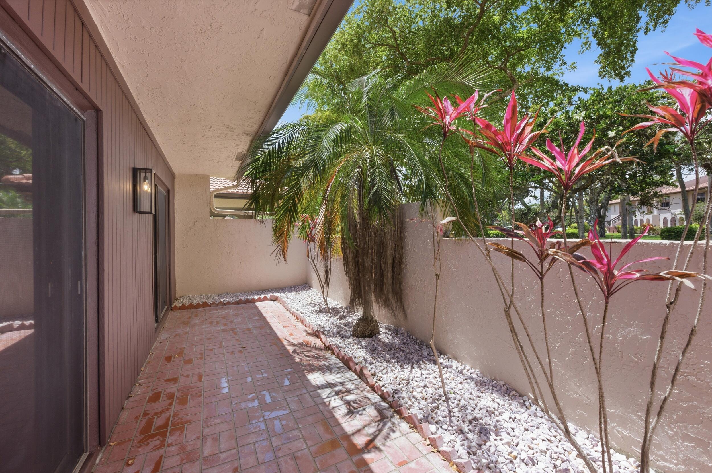 PINES OF BOCA LAGO CONDO - Residential