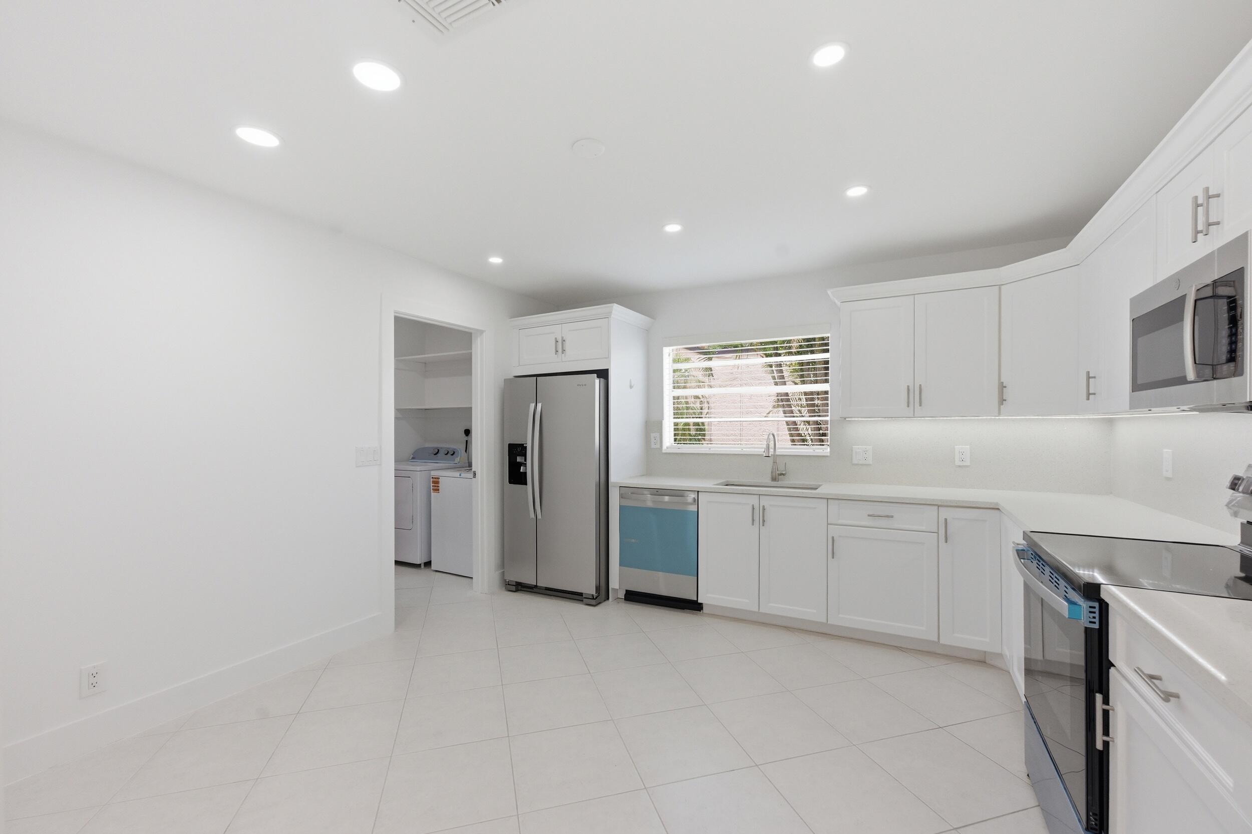 PINES OF BOCA LAGO CONDO - Residential