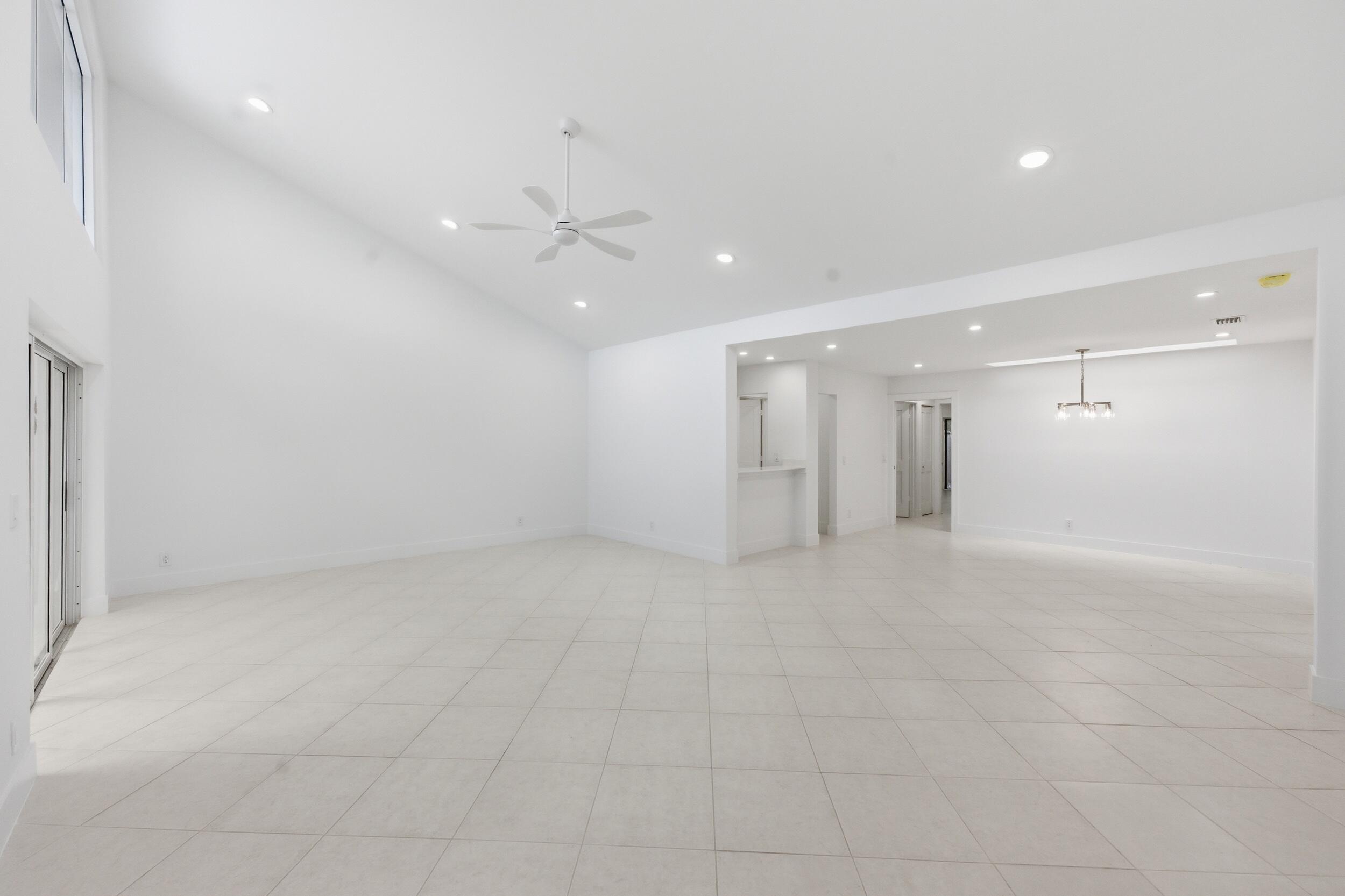 PINES OF BOCA LAGO CONDO - Residential