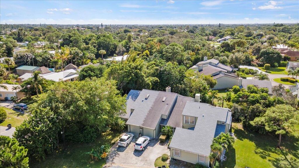 Photo of 922 NE Sandalwood Place #922, Jensen Beach, FL 34957 (MLS # R10933731)