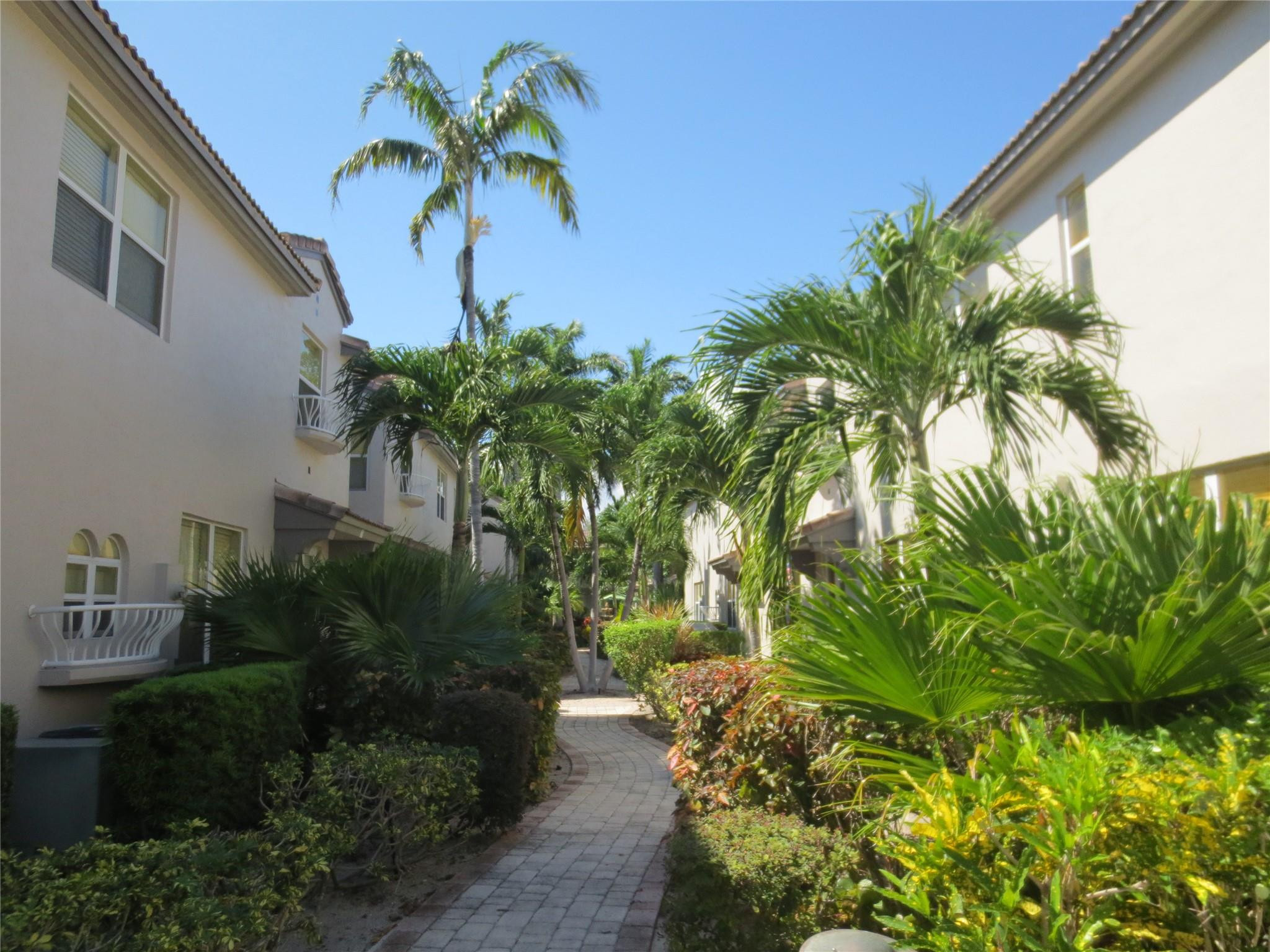 OCEAN WALK VILLAS CONDO - Residential