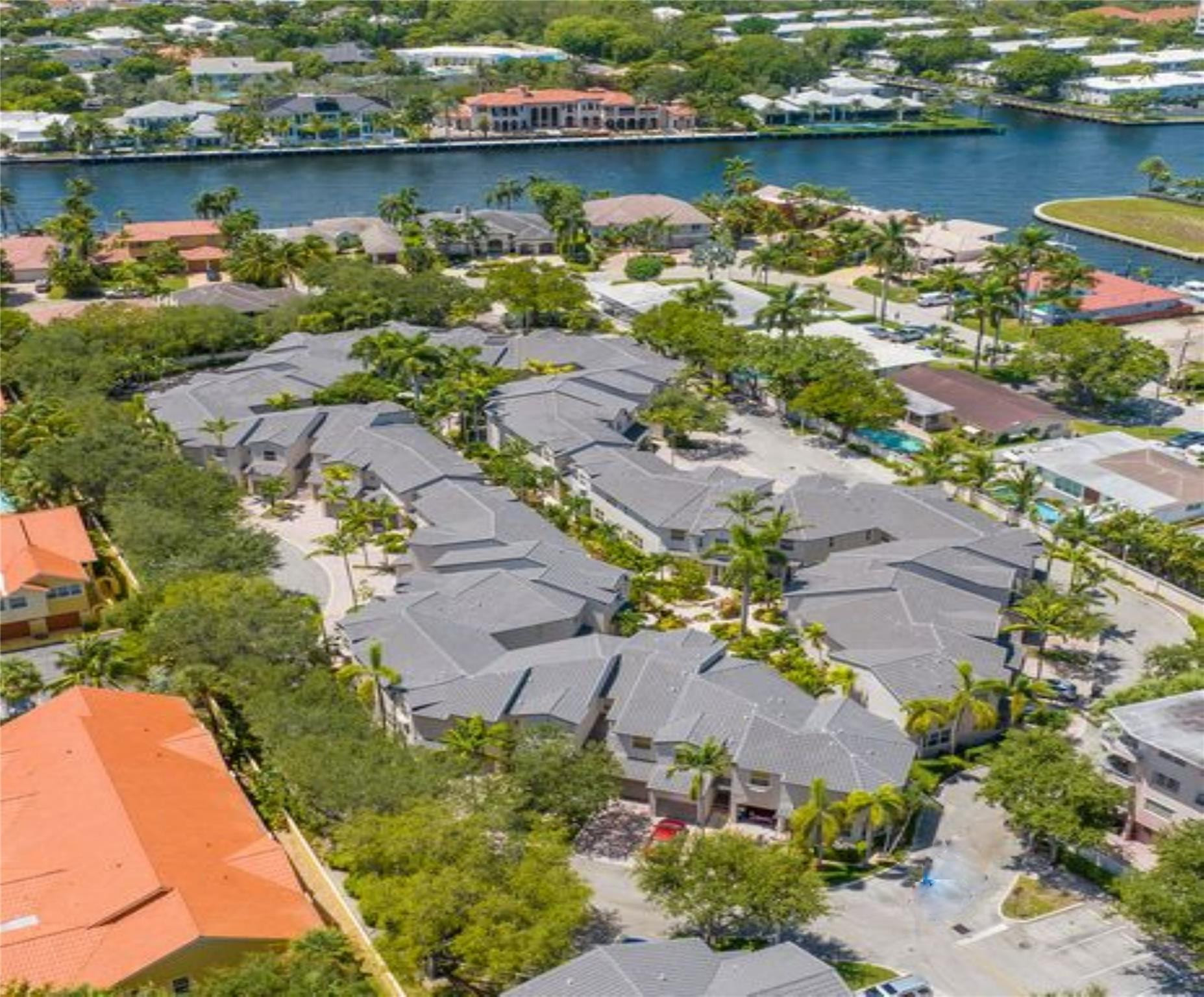OCEAN WALK VILLAS CONDO - Residential