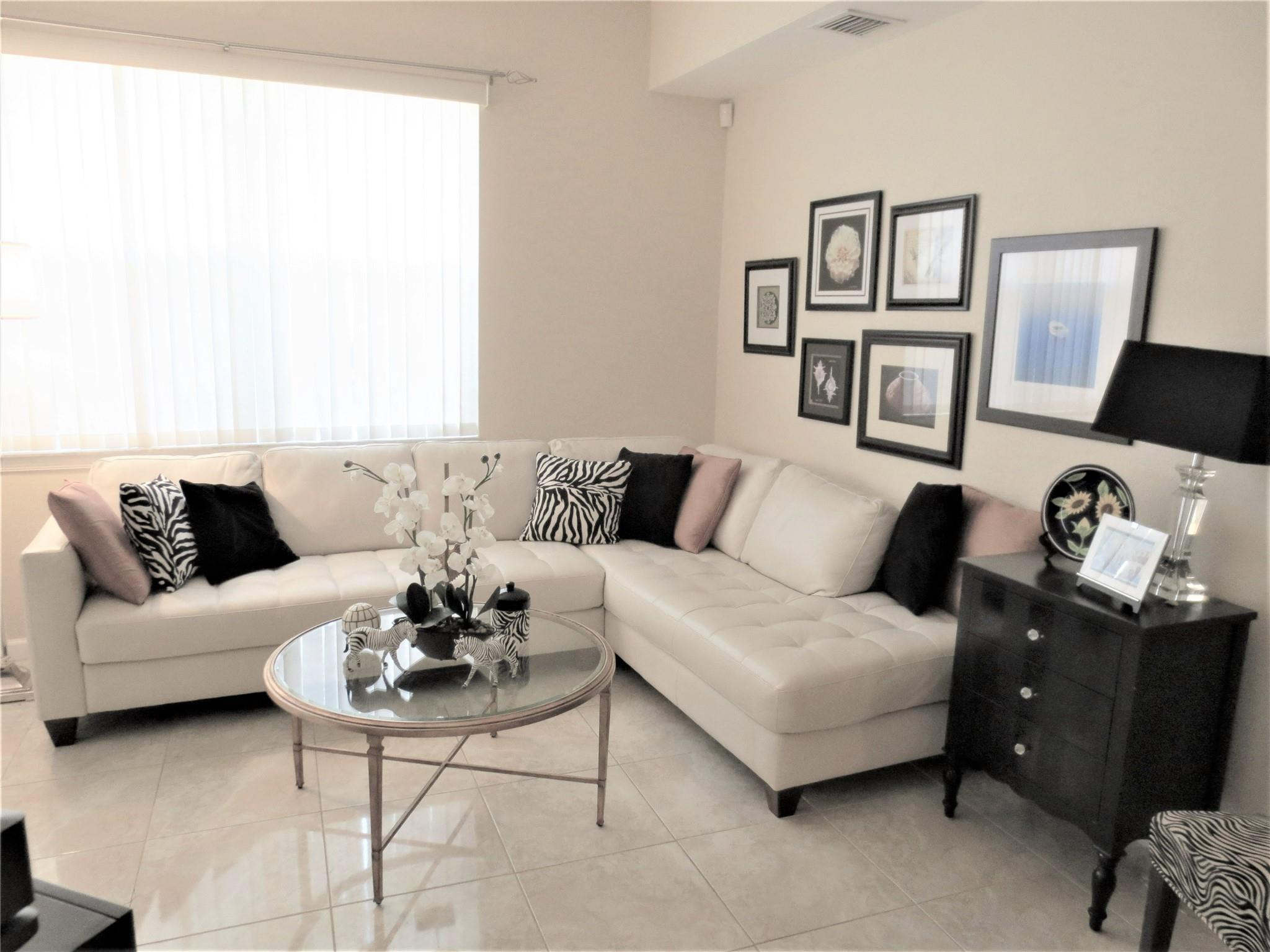 1900 Oceanwalk Lane 117