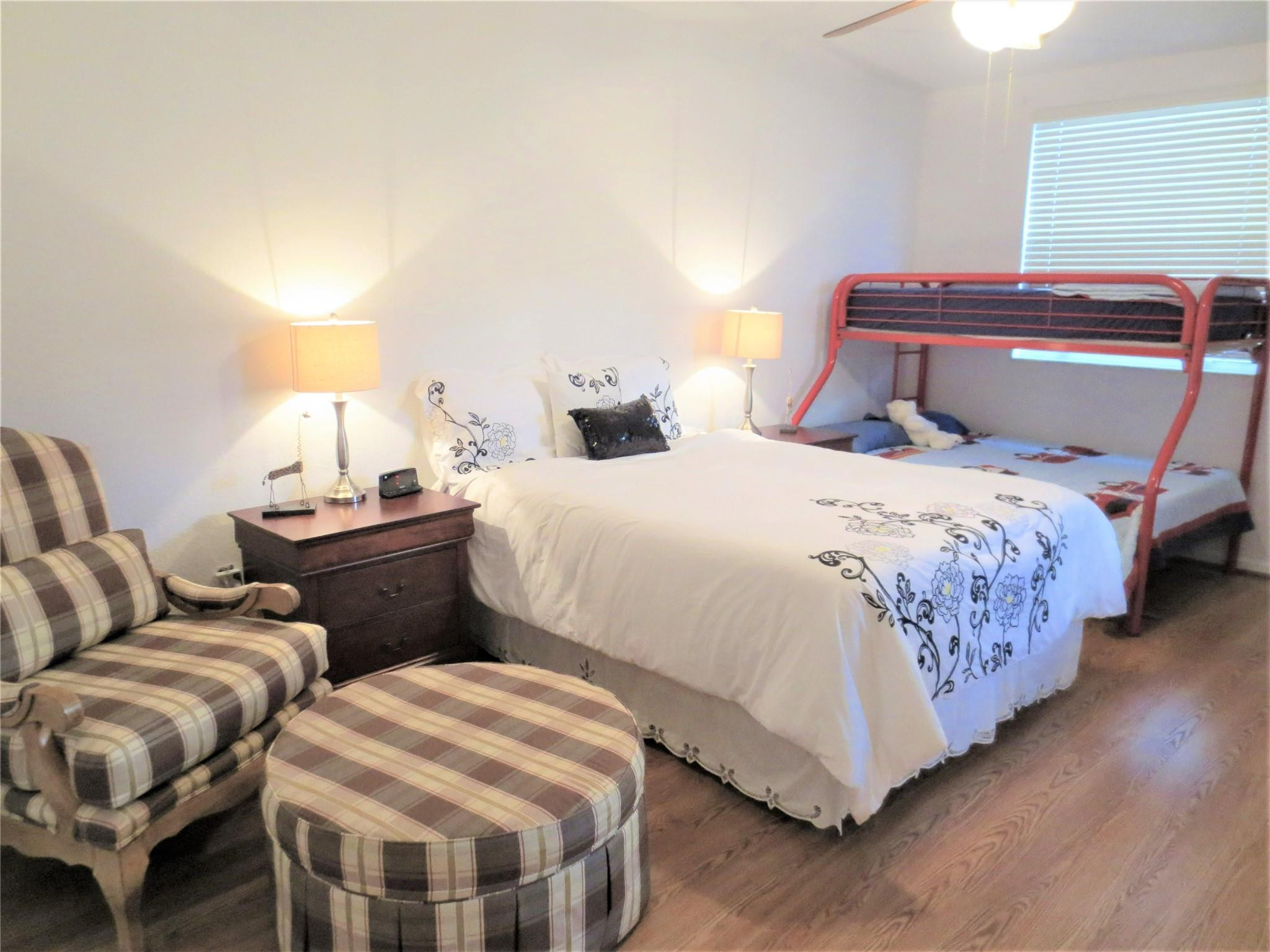 OCEAN WALK VILLAS CONDO - Residential