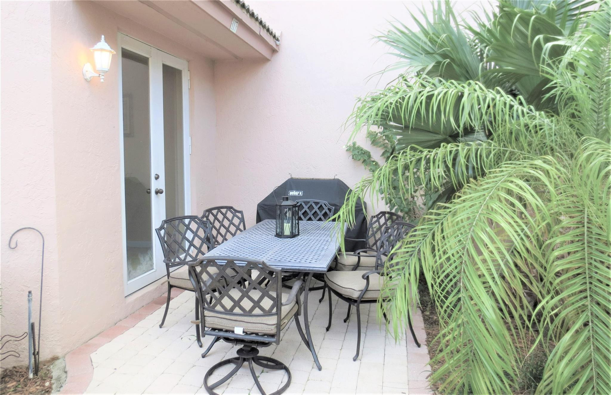 OCEAN WALK VILLAS CONDO - Residential